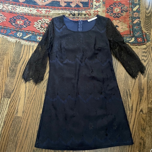 Solitaire Navy Dress with Black Lace Medium style 12-2011 - Picture 1 of 11